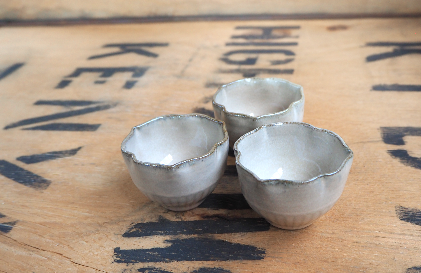 Flower Tea Bowl (2) by Munehiro Nakao