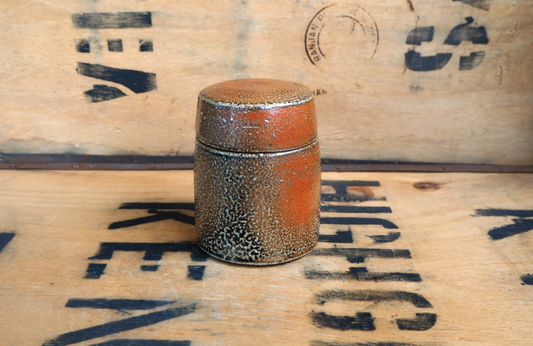 Sodafired Tea Jar (1) by Bob Andrew