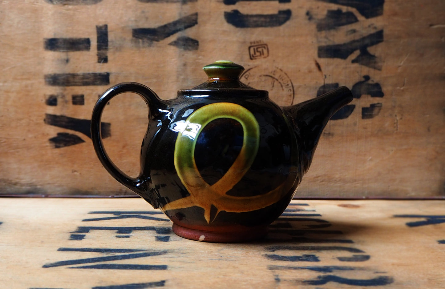 Teapot (2) by Mike Parry