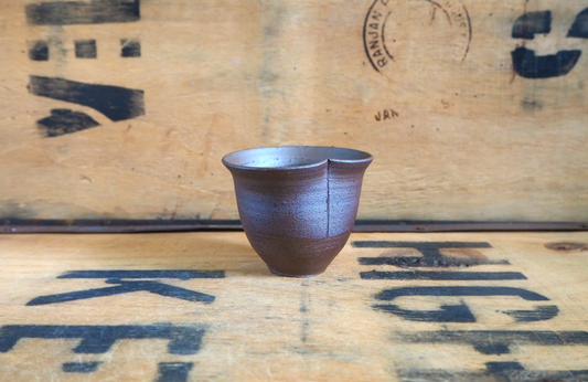 Flower Teabowl (2) by Yoko Romita