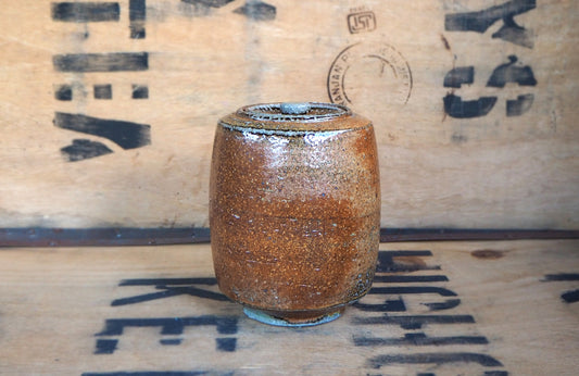 Tea Jar (1) by Bob Andrew