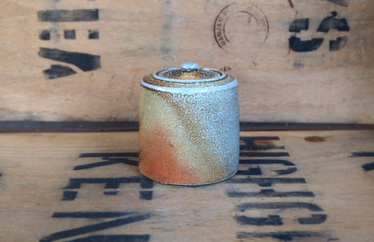 Tea Jar (4) by Bob Andrew