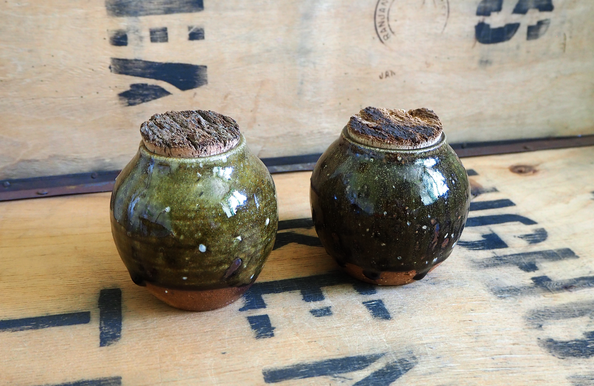 Woodfired Dark Ash Tea Jar by Linda Unsworth