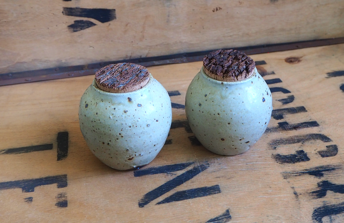 Woodfired Light Ash Tea Jar by Linda Unsworth