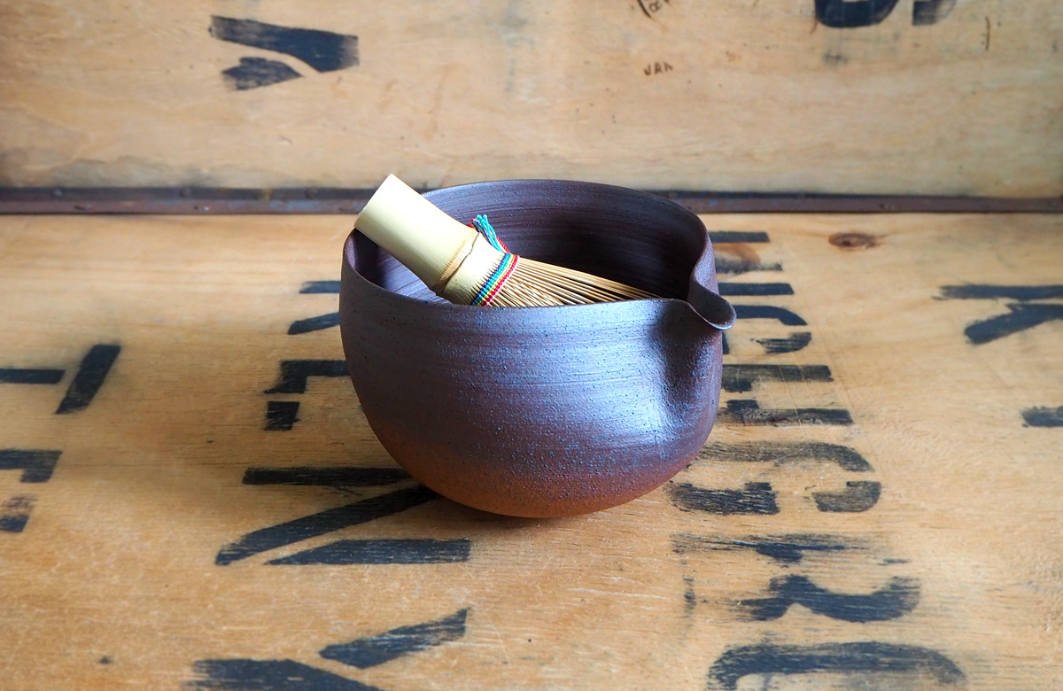 Katakuchi Chawan (1) by Yoko Romita