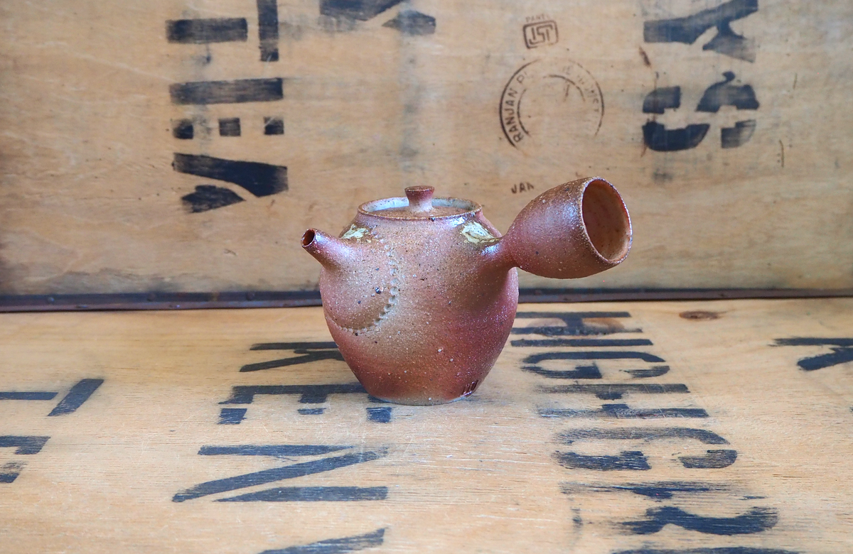 Woodfired Shino Kyusu (5) by Linda Unsworth