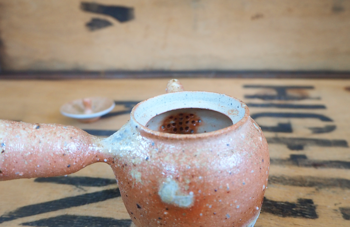 Woodfired Ash Splash Kyusu by Linda Unsworth