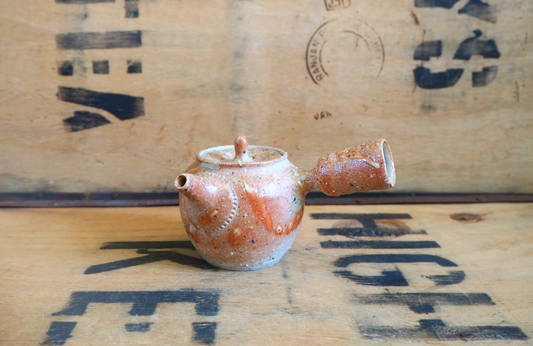 Woodfired Shino Splash Kyusu by Linda Unsworth