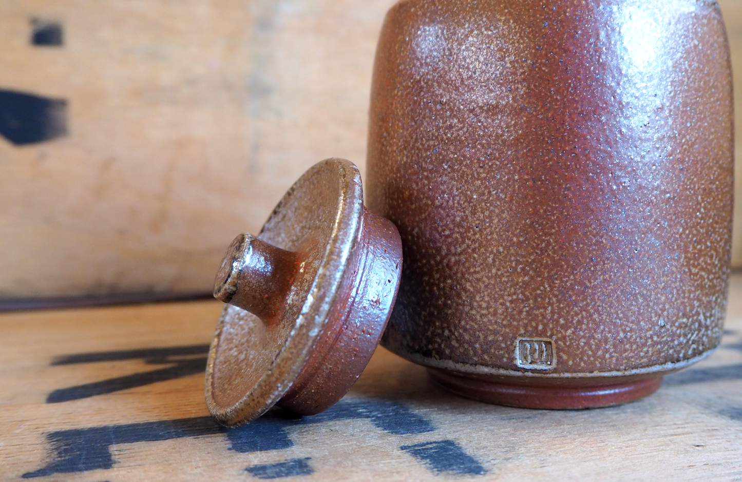 Sodafired Tea Jar (6) by Bob Andrew