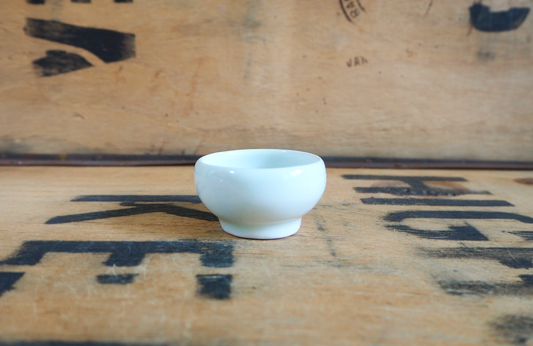 Porcelain Teabowl (16) by Michel François