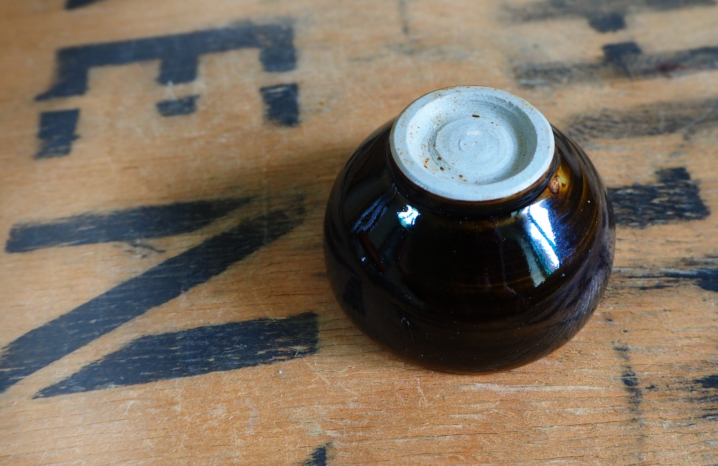 Porcelain Tenmoku Teabowl (20) by Michel François