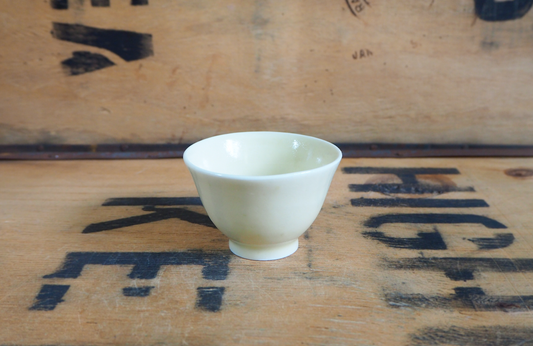 Porcelain 'Marie Antoinette' Celadon Yellow Teabowl (24) by Michel François