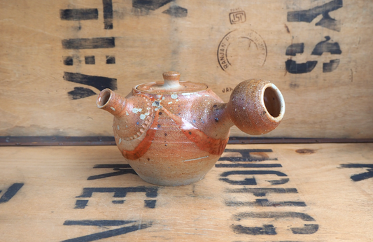 Woodfired Kyusu (1) by Linda Unsworth