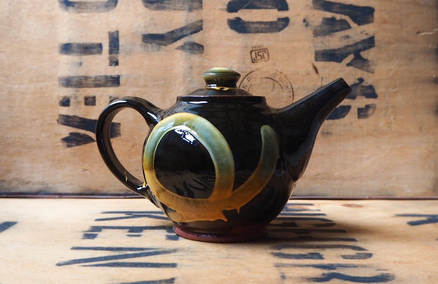Teapot (1) by Mike Parry