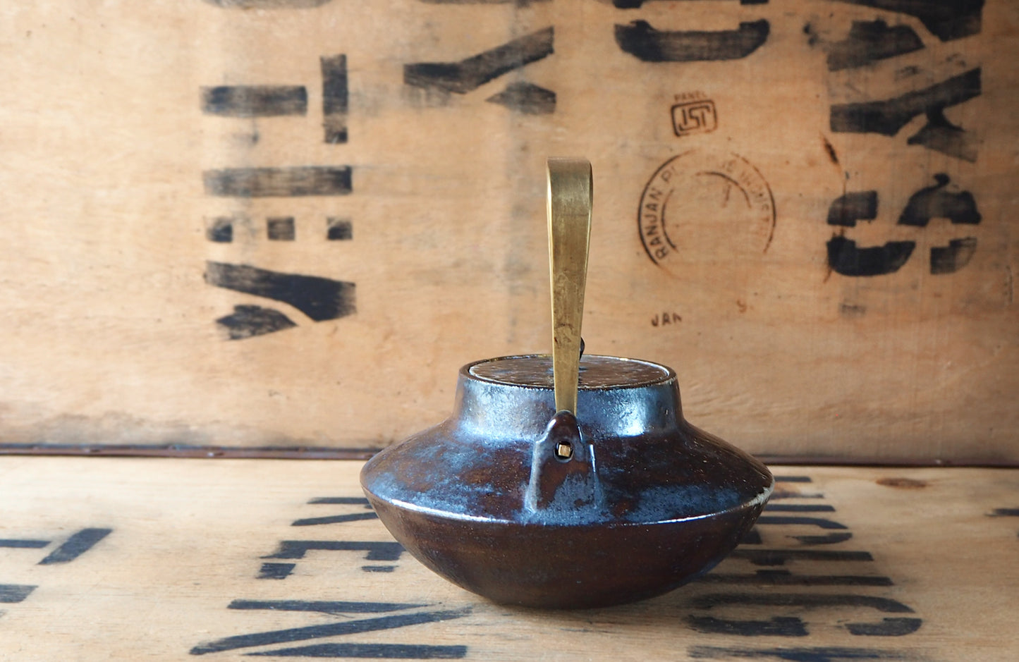 Iron Black Teapot + Kintsugi by Popalini & Jezando