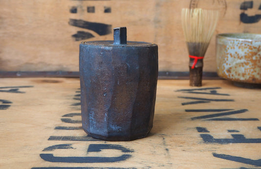 Iron Black Matcha Pot + Kintsugi by Popalini & Jezando